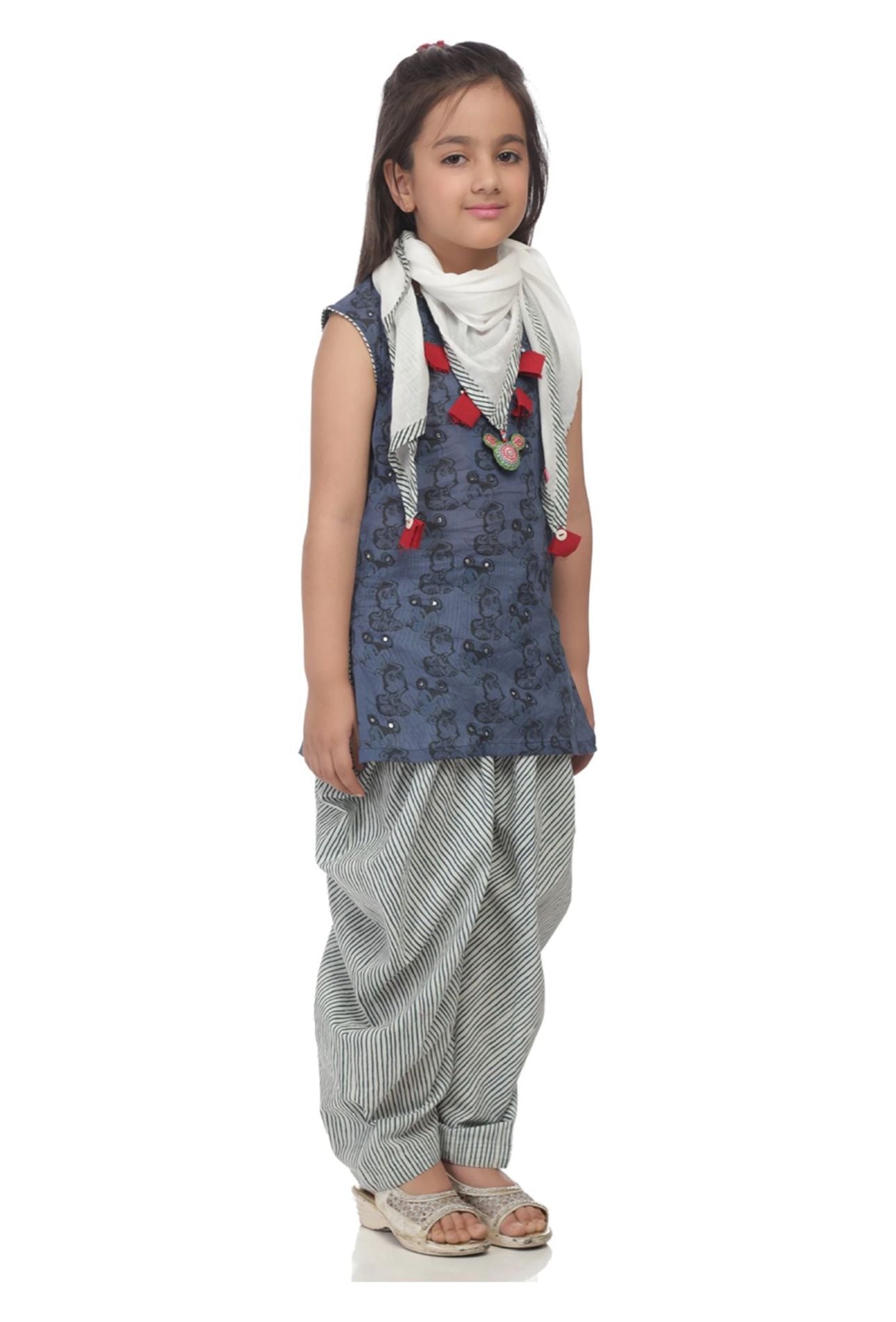 Girls Festive & Party Kurta and Dhoti Pant Set in Germany