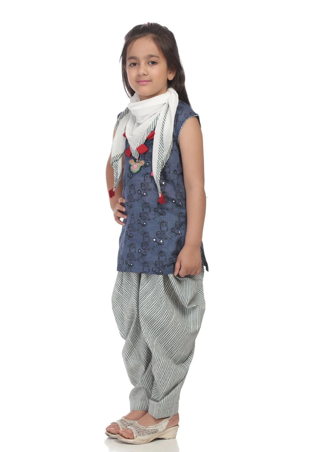 Girls Festive & Party Kurta and Dhoti Pant Set in Germany