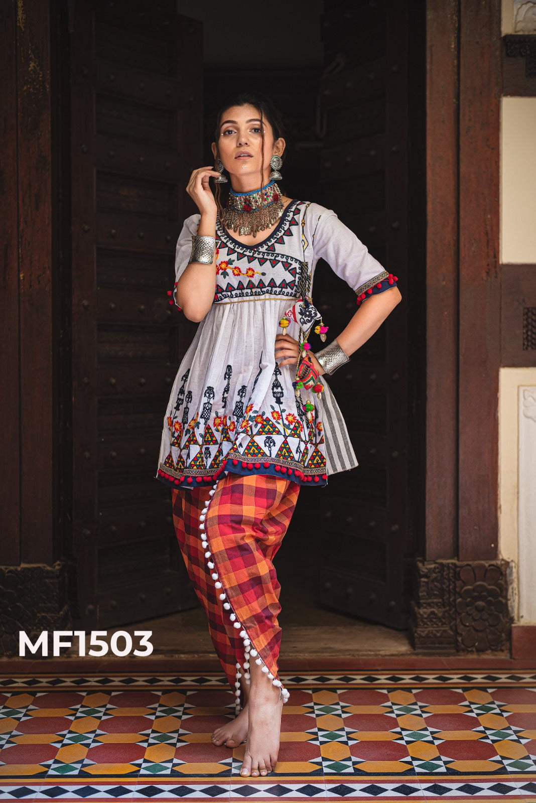 Navratri Special Garba Traditional Kediya Dress in Berlin
