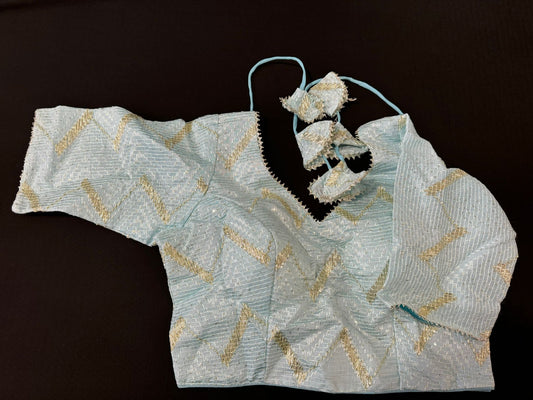 Women Chevron Pattern Back-Open Blouse in Germany