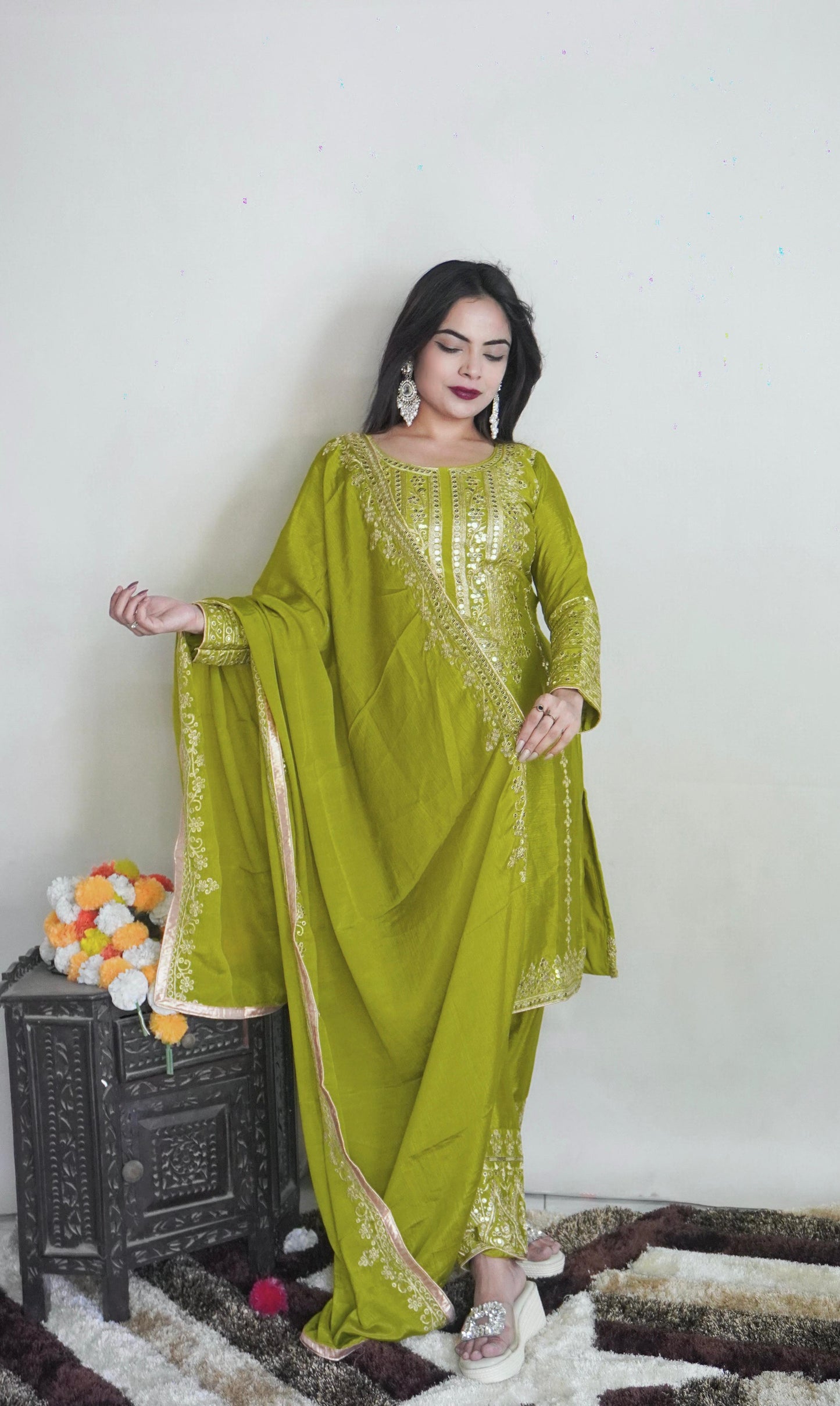 Elegant Pure Chinnon Silk Embroidery Pant Suit in Munich