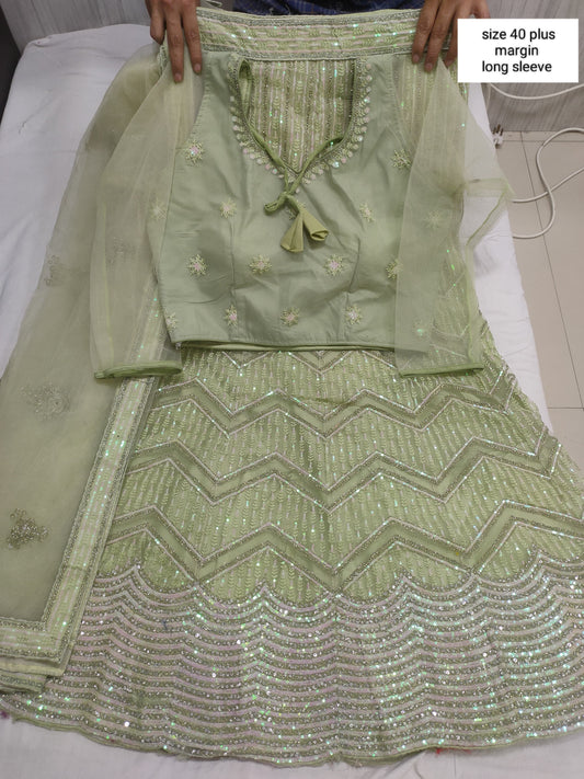 Georgette Lehanga choli dupatta in Berlin