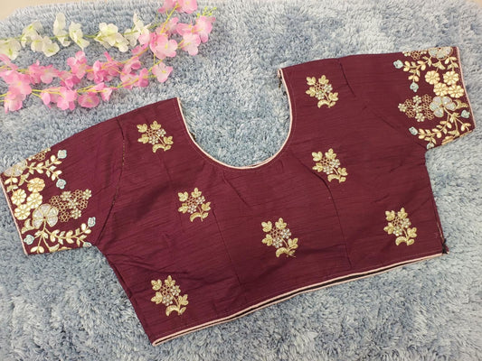 Beautiful Blouse trendy design in Berlin