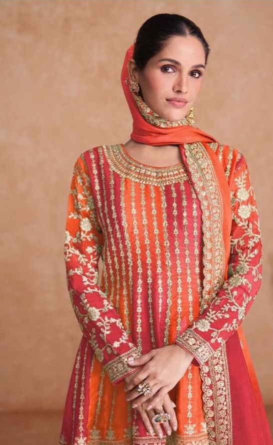 Embroidery chiffon Pakistani outfit in Berlin