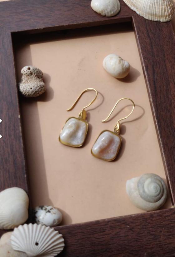 Mother of Pearl Gold Polish Silver Earrings in Germany