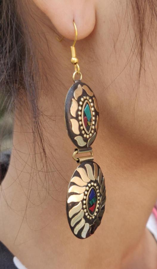 Handcrafted Handmade Antique Multicolor Oval Shaped Double Layer Laq Earrings in Munich