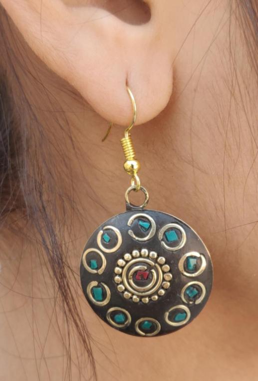 Handcrafted Handmade Antique Multicolor Round Shaped Laq Earrings inMunich