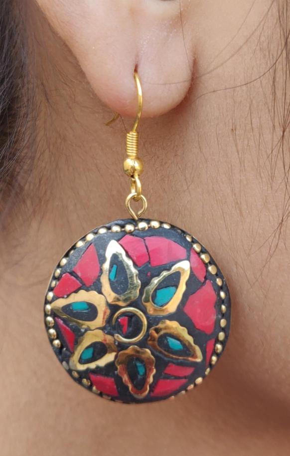 Handcrafted Handmade Antique Multicolor Round Shaped Laq Earrings in Berlin