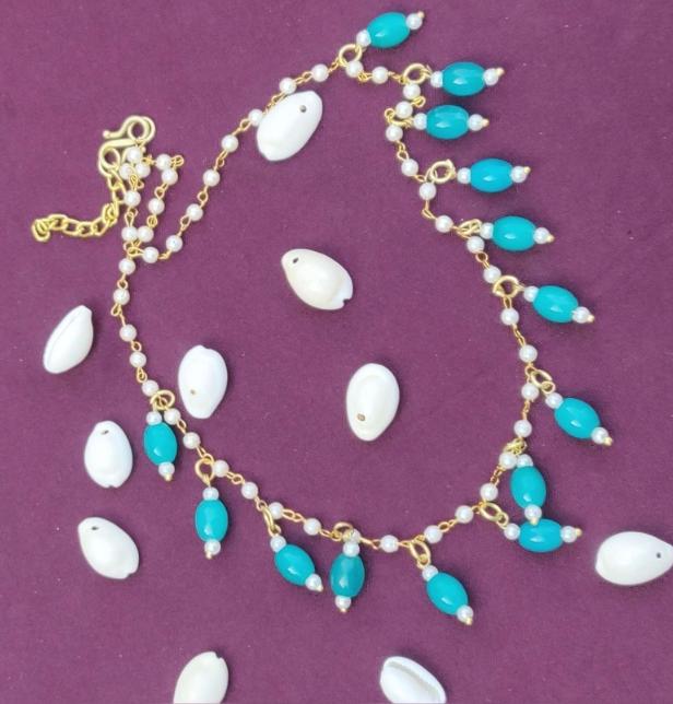 Handmade Pearl Chain  Tumbler Choker Necklace in Germany