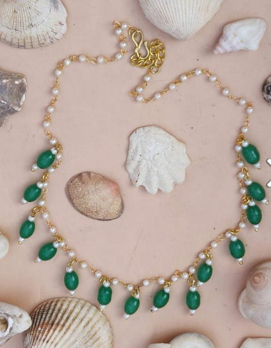 Handmade Pearl Chain Tumbler Choker Necklace in Berlin