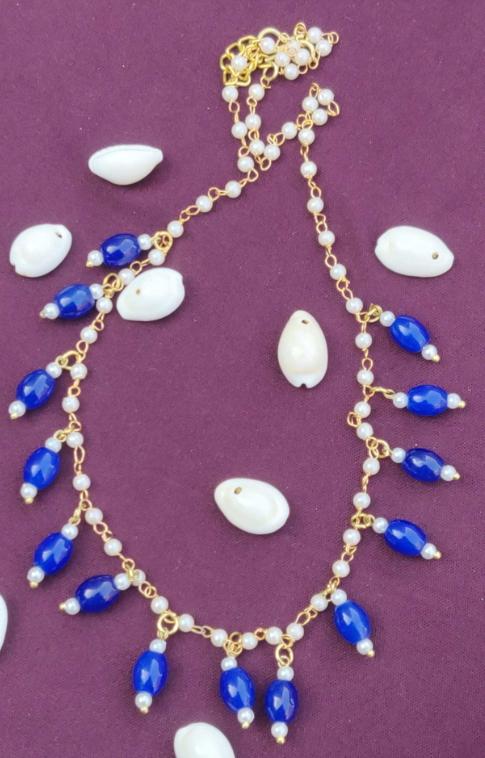 Handmade Lightweight Pearl Chain Tumbler Choker Necklace in Munich