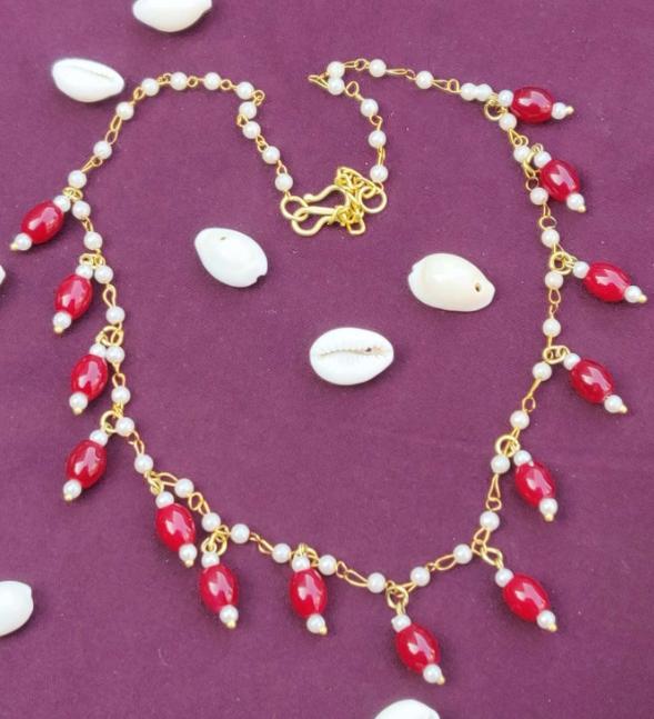 Handmade Lightweight Pearl ChainTumbler Choker Necklace in Germany