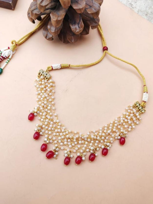 Elegant Trending Beautiful Red and White Pearls Choker Necklace in Germany