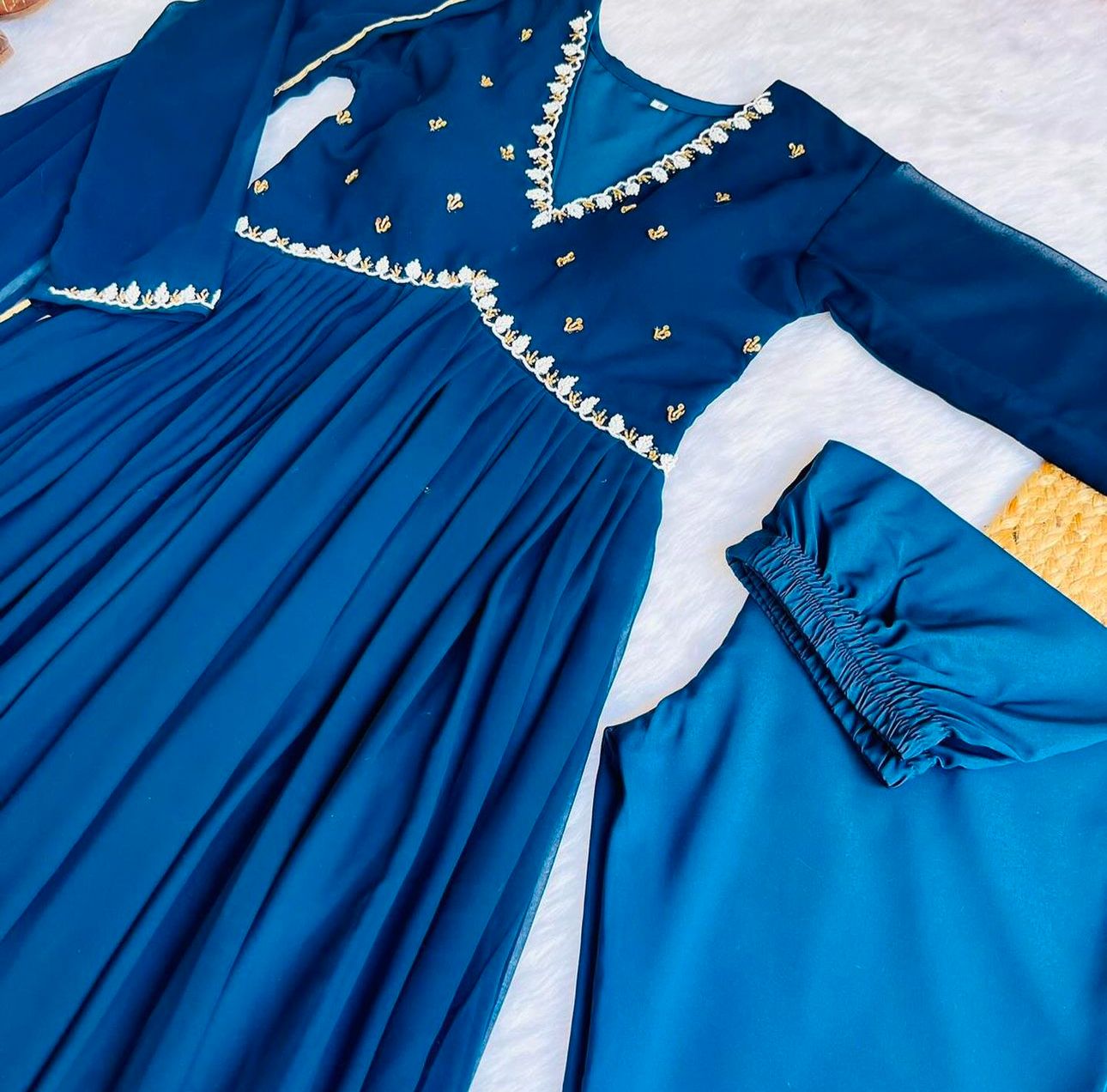 Women Alia cut kurti Nayra cut kurti Anarkali kurti with pant in Germany