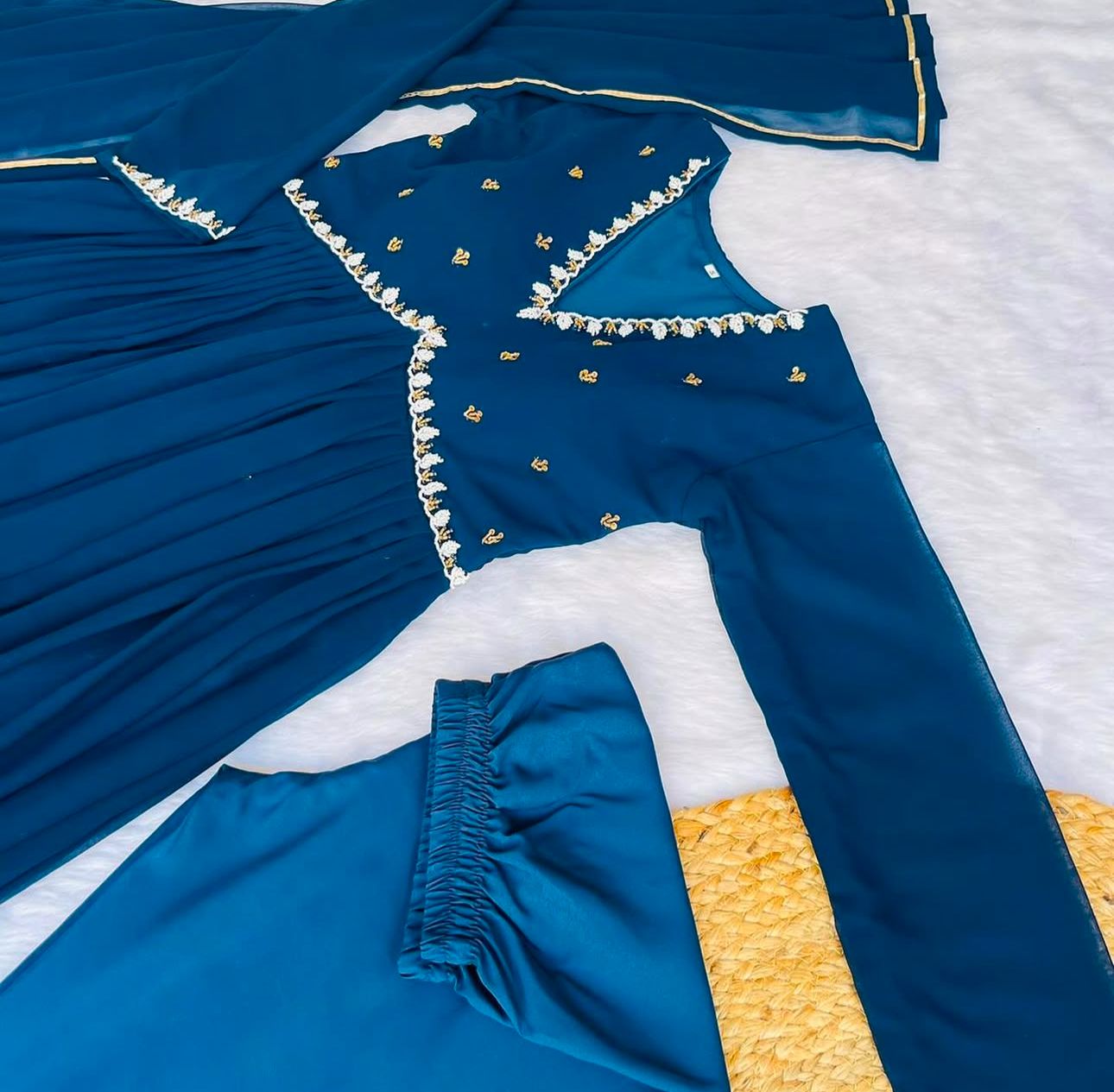 Women Alia cut kurti Nayra cut kurti Anarkali kurti with pant in Germany