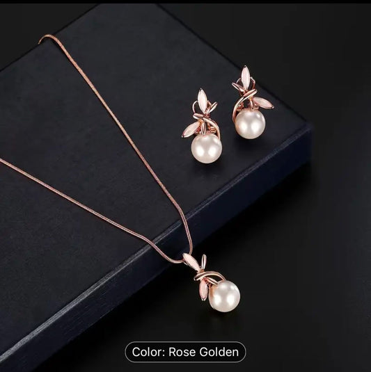 Pearl Necklace Earrings Set in Germany