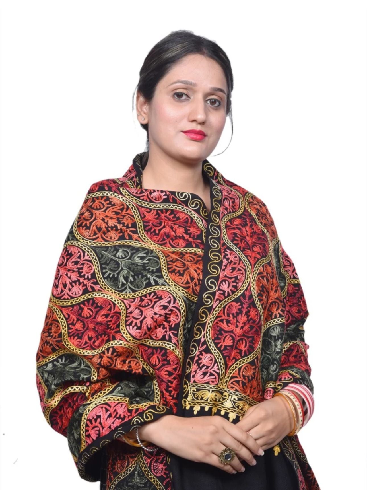Stylish Kashmiri Stole for Women Aari Embroidery Matka Jaal in Munich
