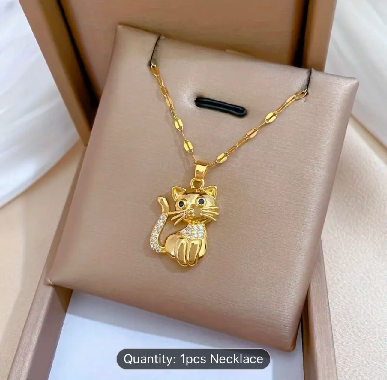 Cute Cats Pendant Necklace in Germany