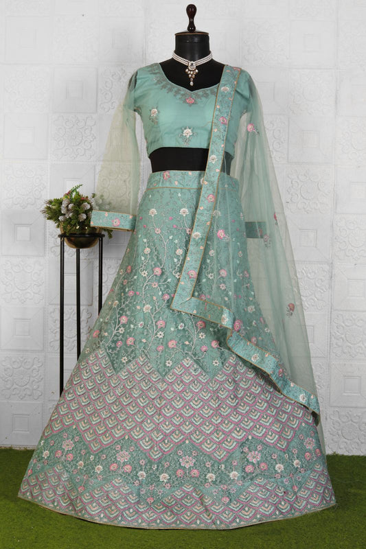 Beautiful Embroided net Lehanga in Berlin