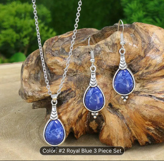 Bohemian Vacation Style Ancient Silvery Water Drop Shape Earrings in Berlin