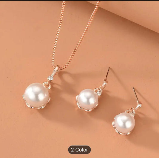 Faux Pearl Decor Necklace Drop Earrings in Germany