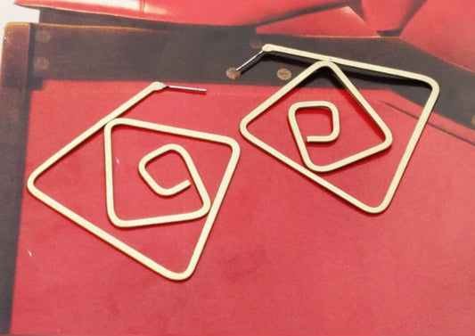 Geometric Anti Tarnish Handmade Brass Earrings  in Berlin