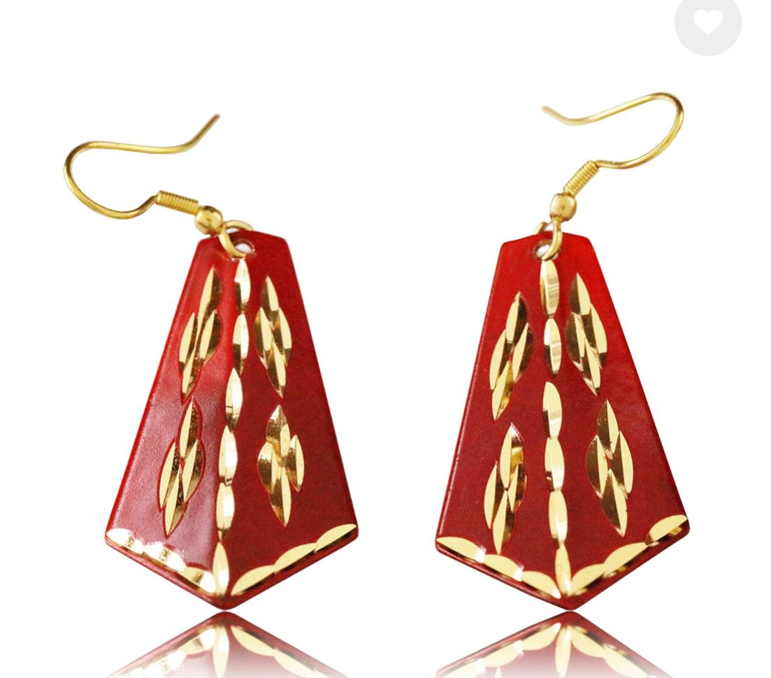 Red Gold Modern Carved Pattern Artificial Brass Earring in Munich