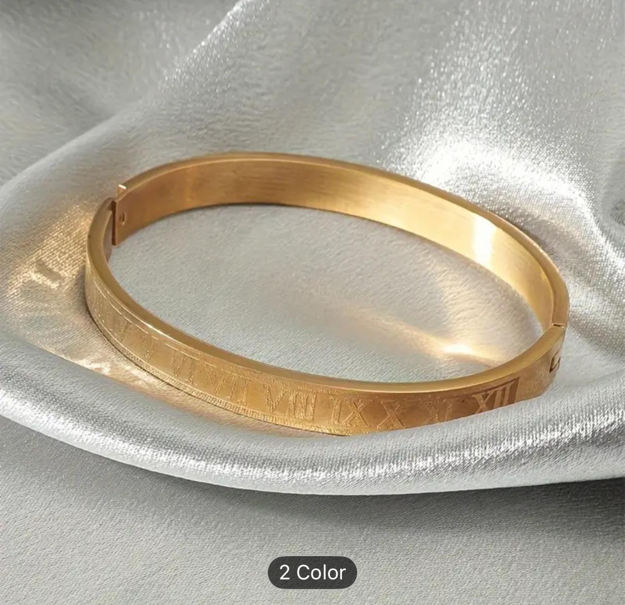 Roman Bangle Gold Plated Bracelet in Berlin