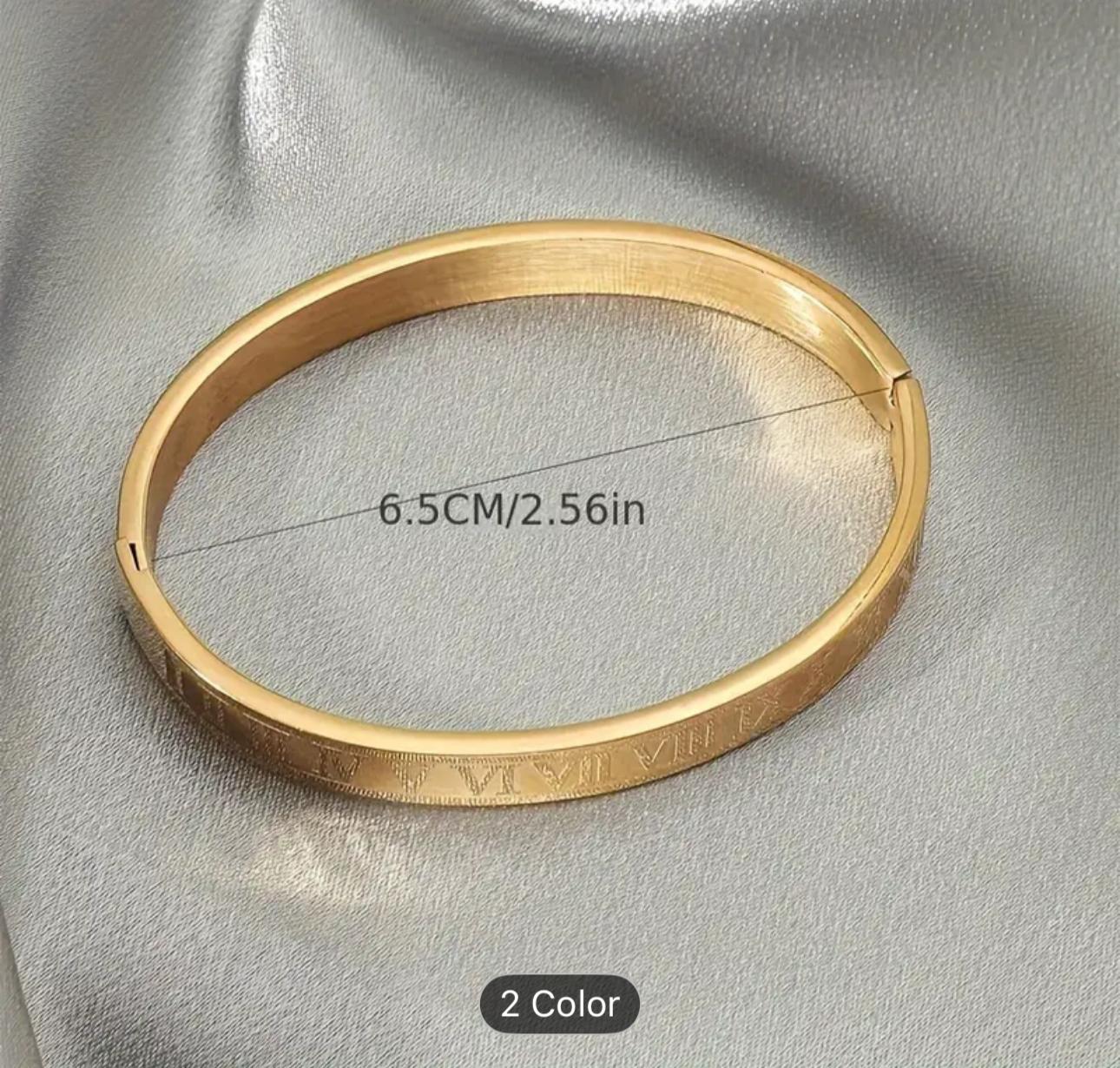 Roman Bangle Gold Plated Bracelet in Berlin