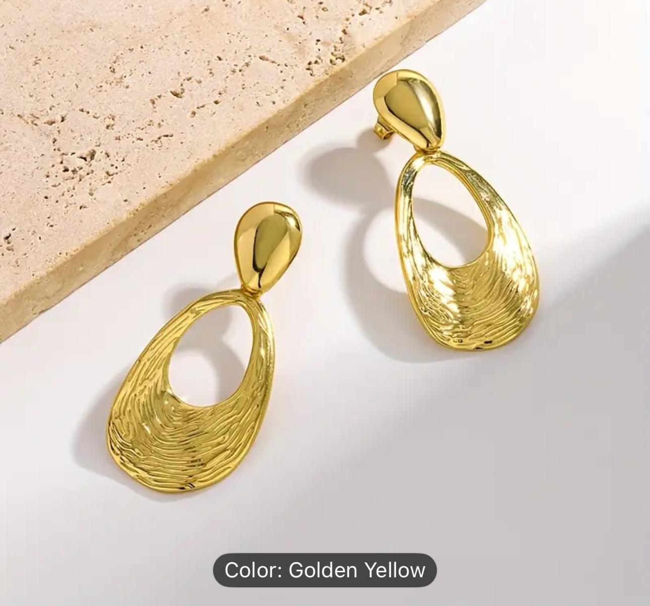 Gold Drop Dangle Earrings in Munich
