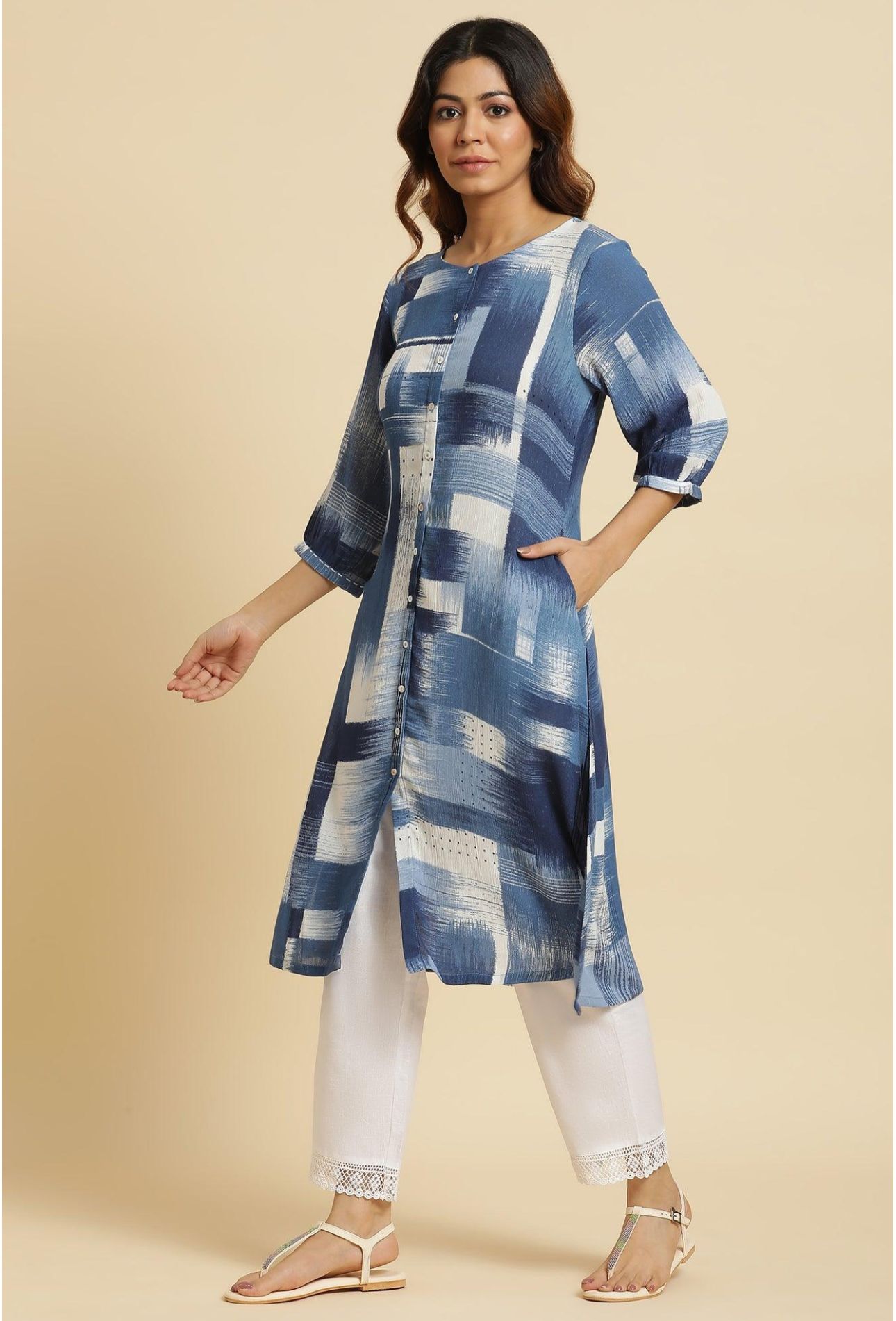 Indigo Abstract Print Kurta in Berlin
