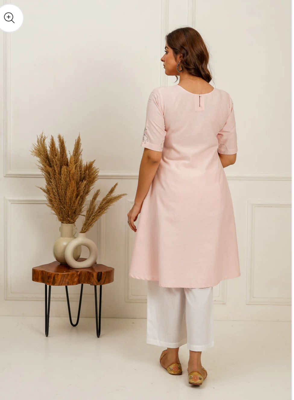 A-Line Embroidered Kurti in Berlin