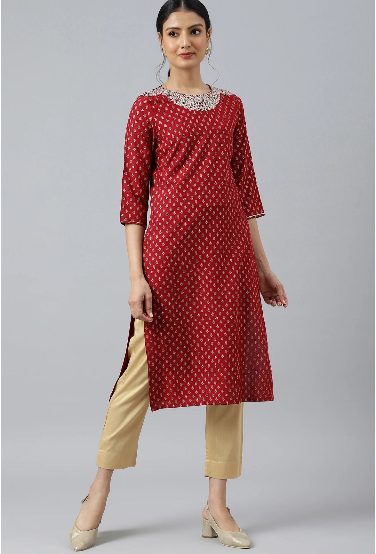 Red Printed kurta With Metallic Embroidery in Munich