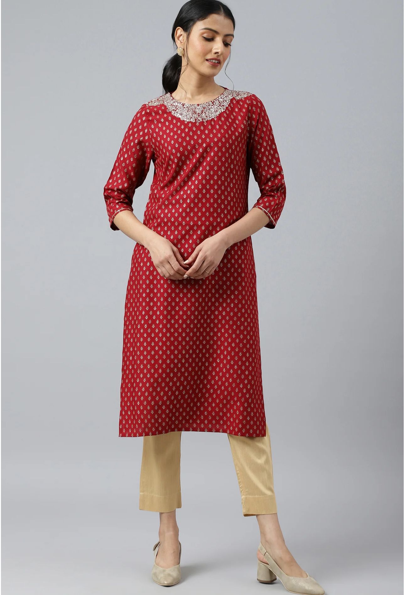 Red Printed kurta With Metallic Embroidery in Munich