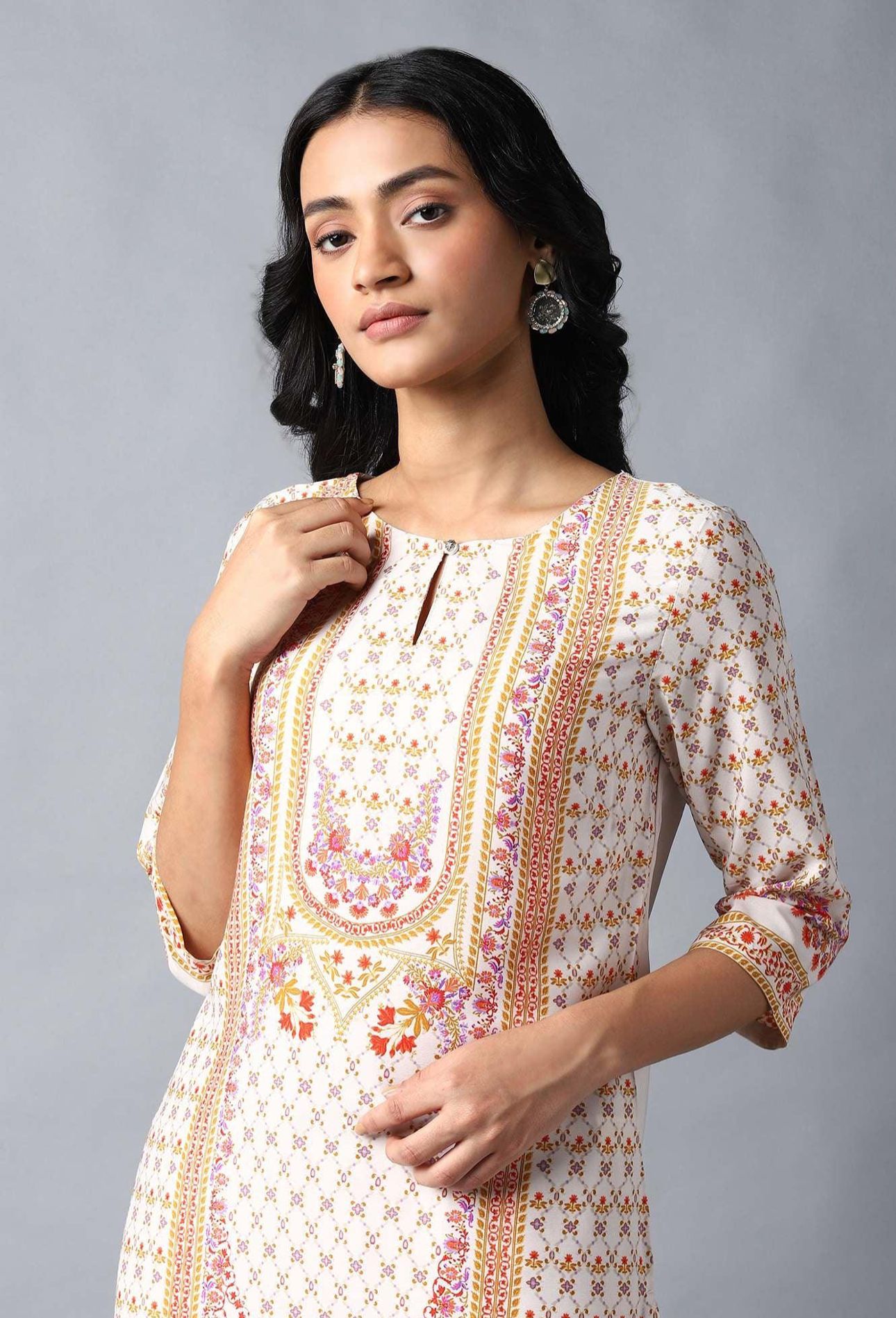 Ecru Round Neck kurta With Multi coloured Floral Print in Germany