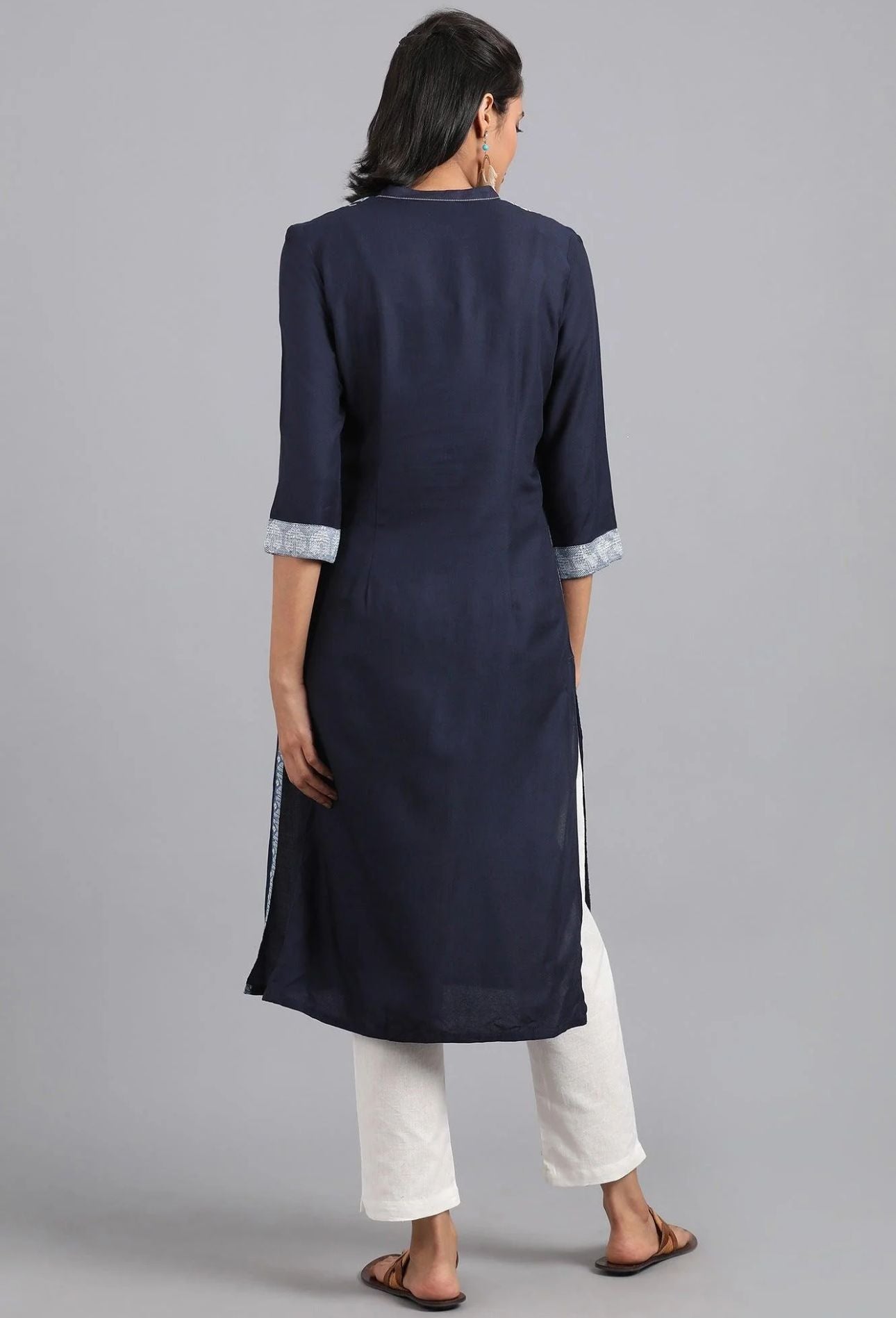Blue Fusion Booti Geometric Print kurta in Mandarin Neck with Embroidery in Germany