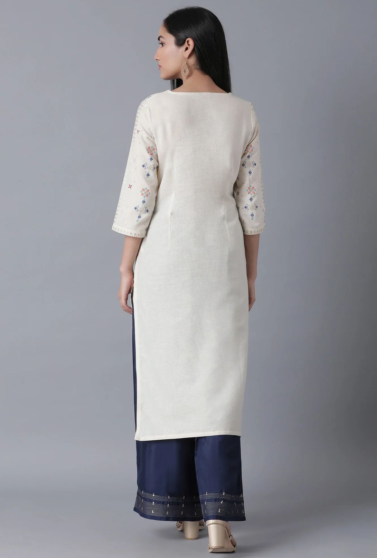 Ecru Straight kurta in Germany