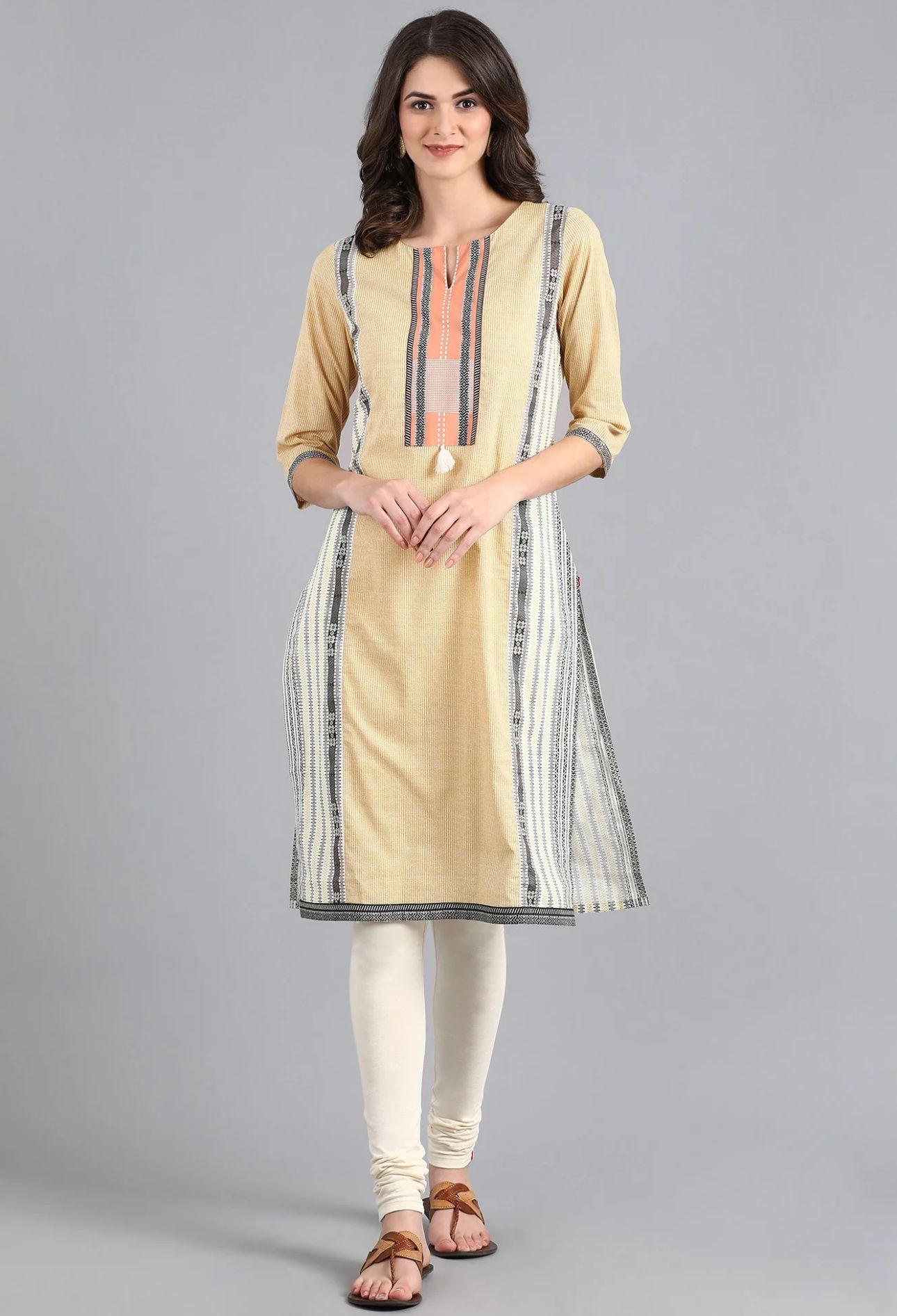 Yellow Round Neck Printed kurta in Germany