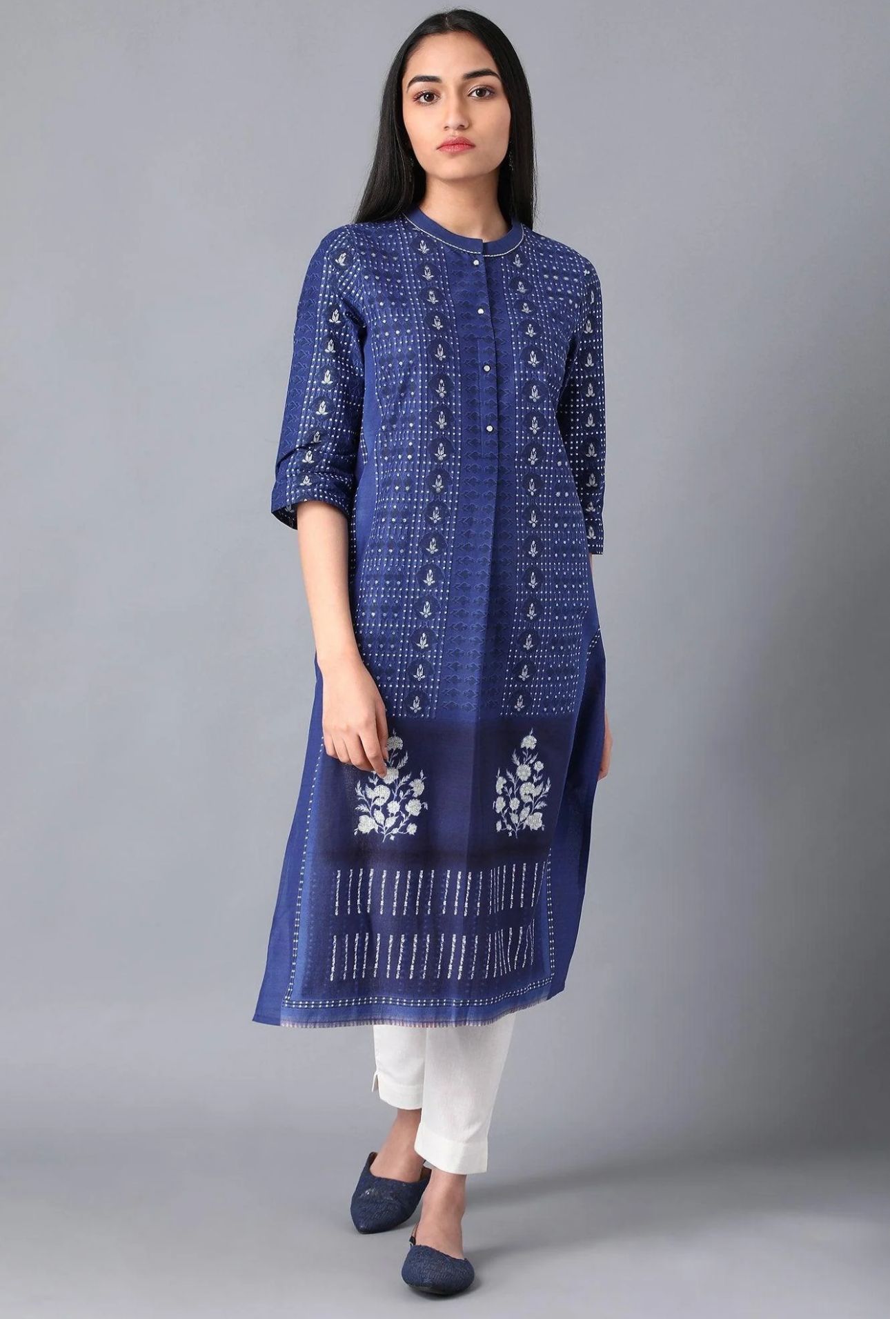 Blue Cotton Printed kurta in Mandarin Collar in Berlin