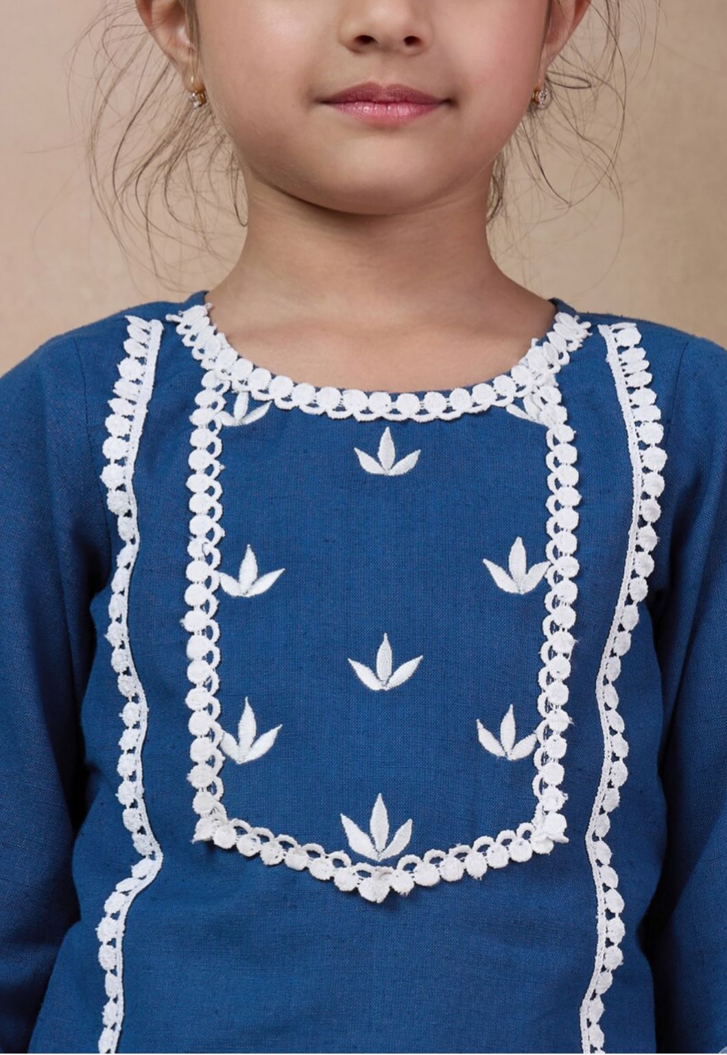 Girls Floral Yoke Design Regular Kurta With Trousers Dupatta in Munich