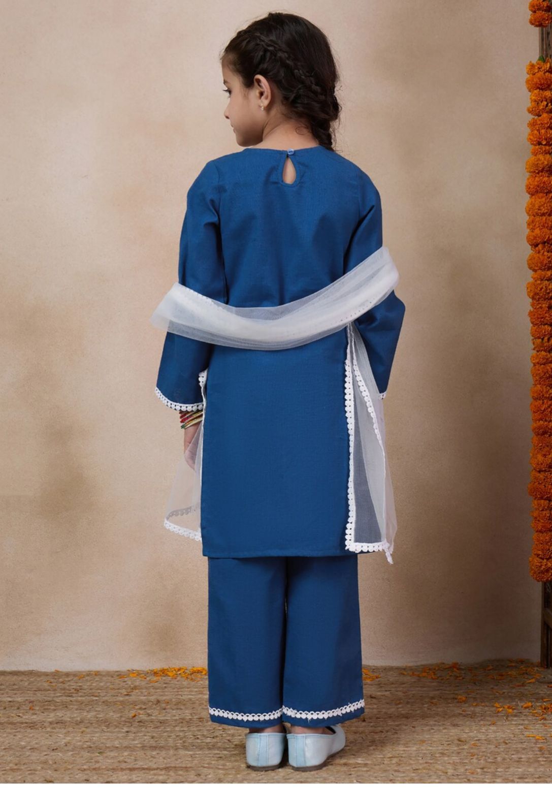 Girls Floral Yoke Design Regular Kurta With Trousers Dupatta in Munich