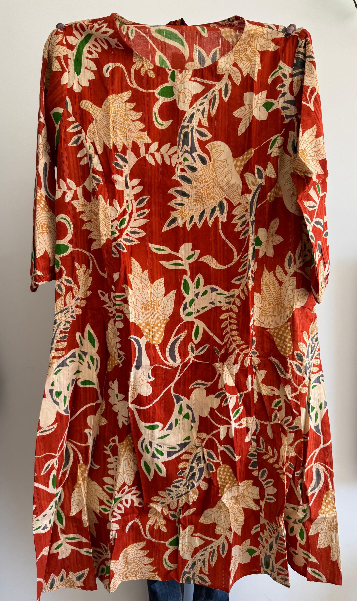Women Floral Print Pure Cotton Straight Kurta in Berlin