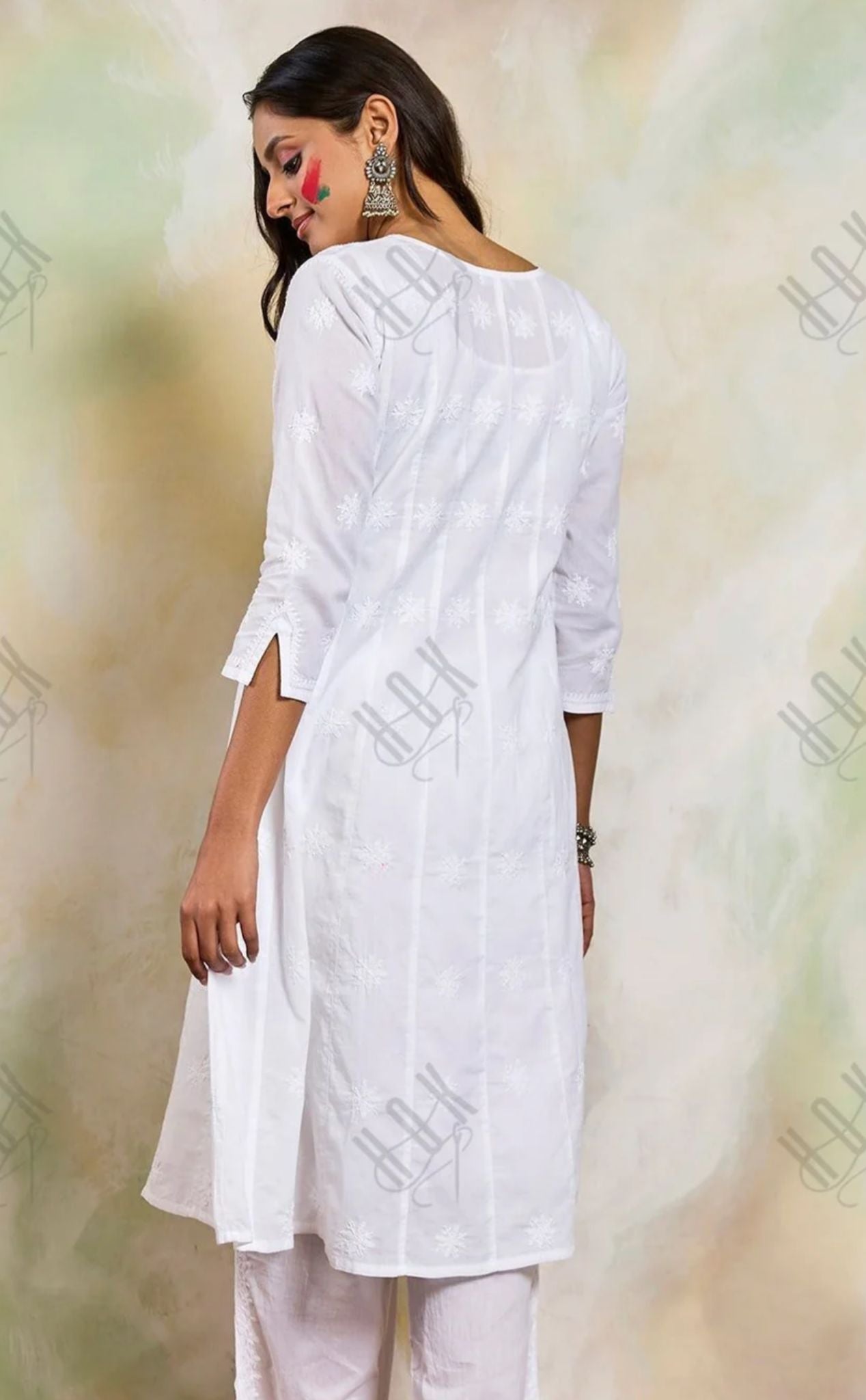 Chikankari Shadow Work Cotton Kurta in Berlin