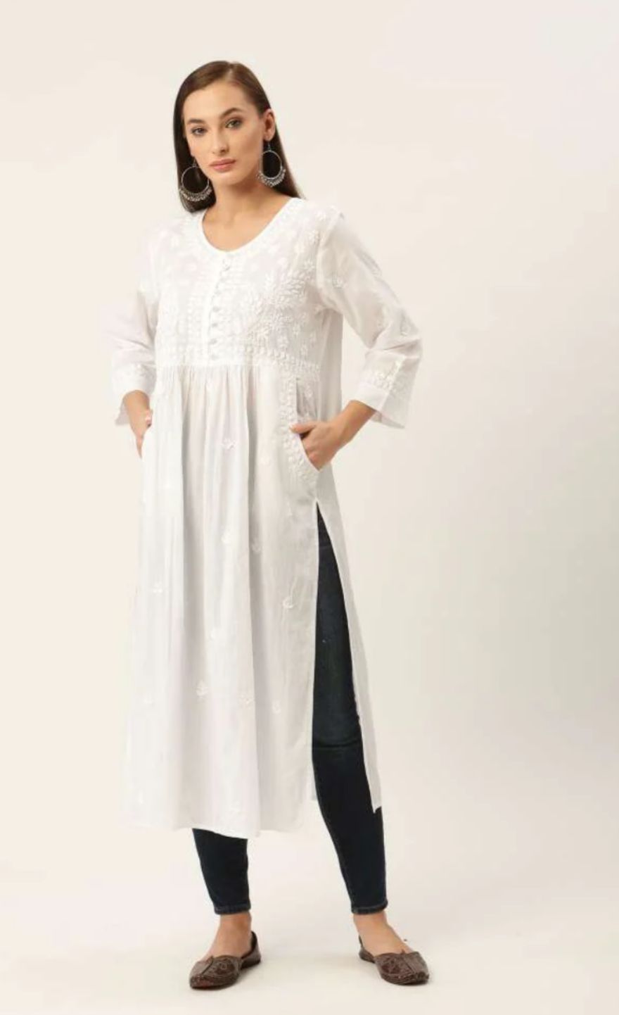 Women White Cotton Chikankari Embroidered Kurta in Berlin