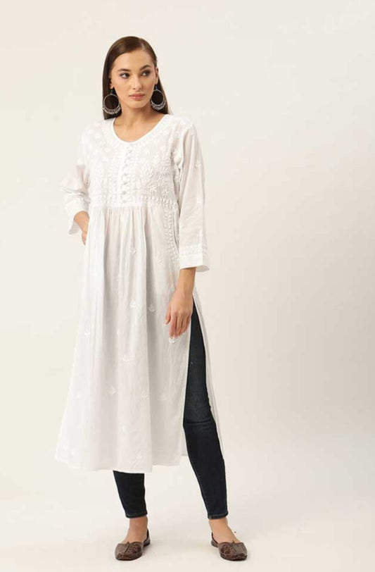 Women White Cotton Chikankari Embroidered Kurta in Berlin