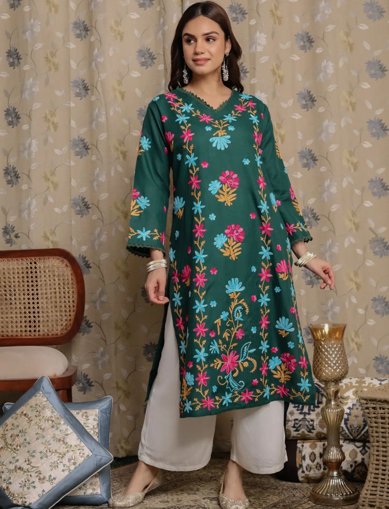 Floral Embroidered Pastels Cotton Straight Kurta in Munich
