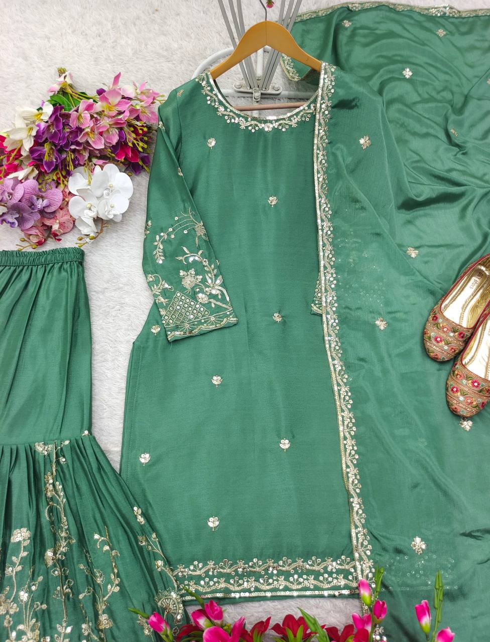 Beautiful Pure Heavy Chinnon Silk Suit in Berlin