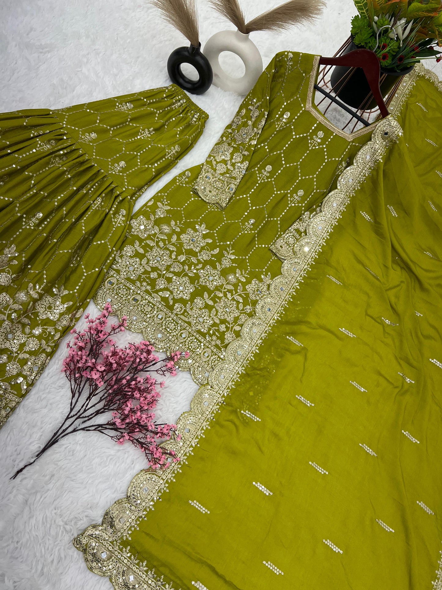 Pure Heavy Chinnon Silk Suit in Berlin