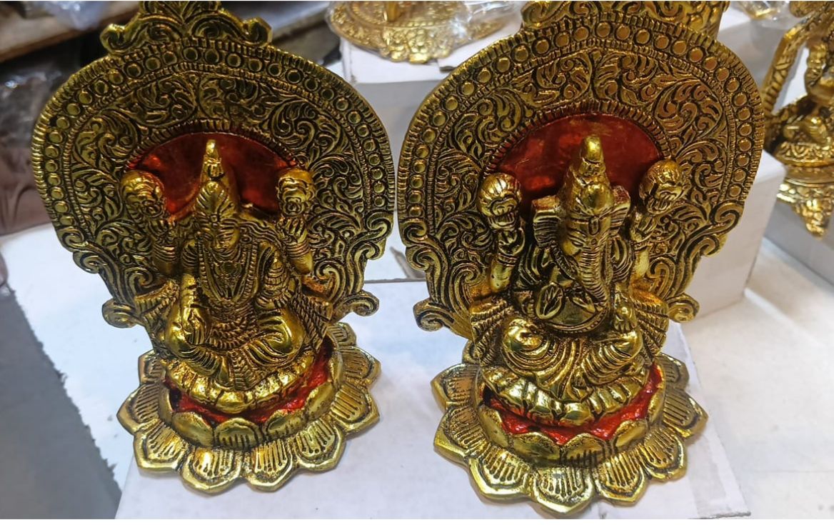 Decorative Laxmi Ganesha Statue in Munich