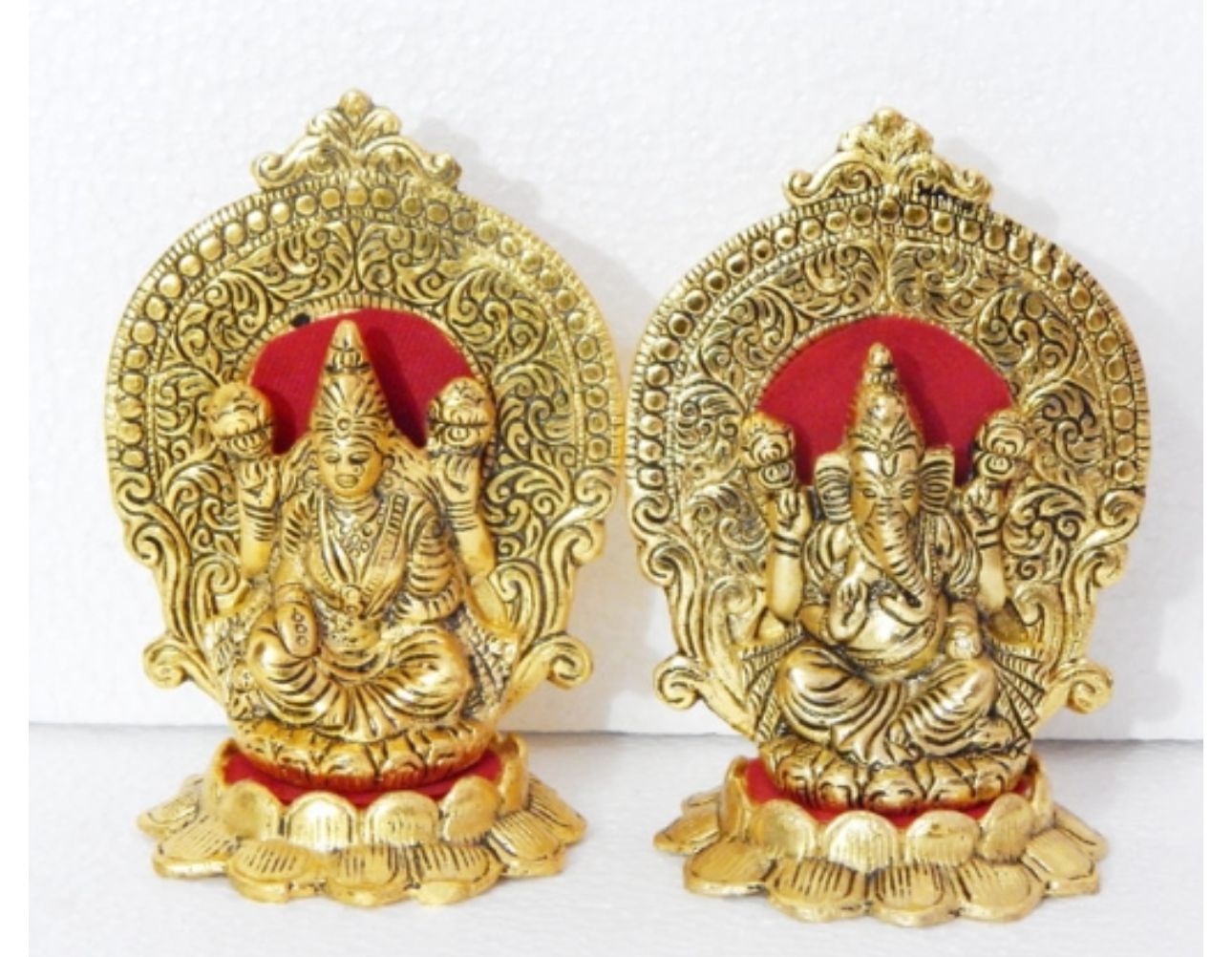 Decorative Laxmi Ganesha Statue in Munich